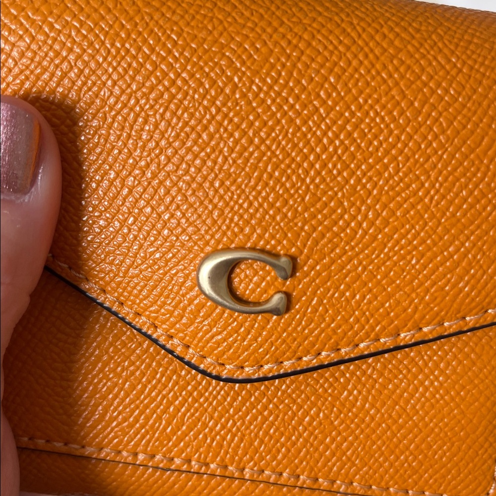 Coach Small Wyn Wallet / Papaya - Picture 14 of 14